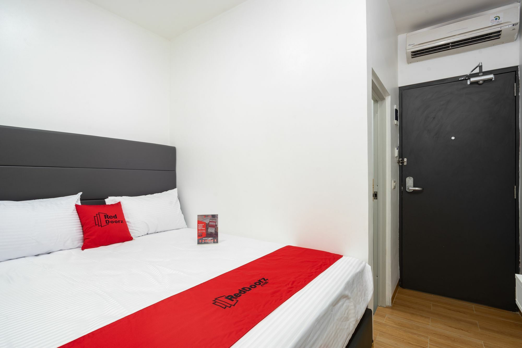 ג'קרטה Reddoorz Plus @ Danau Sunter Utara מראה חיצוני תמונה