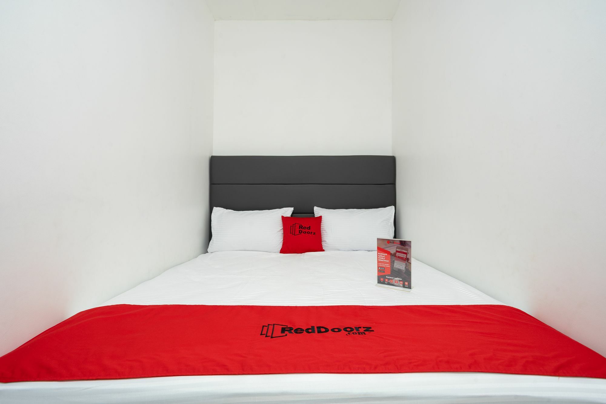 ג'קרטה Reddoorz Plus @ Danau Sunter Utara מראה חיצוני תמונה